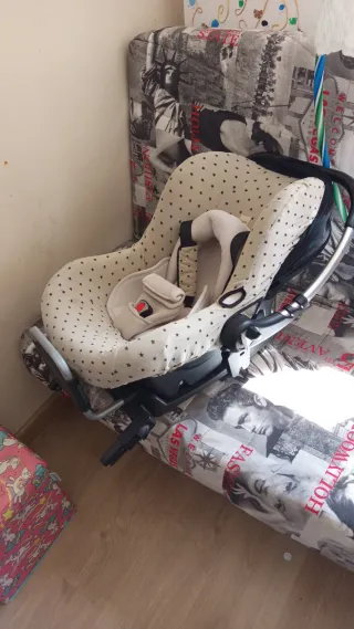 Maxi Cosi silla + plataforma Isofix