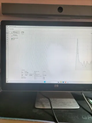 Ordenador sobremesa negro