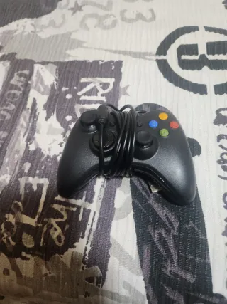 Mando Xbox Negro con Cable