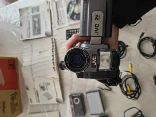 Videocamera A cassette VHS Compact JVC GR FXM65
