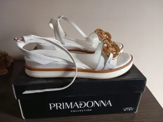 Sandalias Primadonna Collection Blancas y Doradas