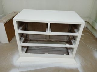 Cajonera Blanca Lacada con Pan de Oro