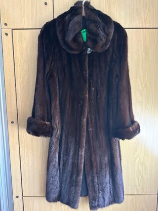 Abrigo de bisonte marrón