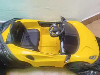 Coche Eléctrico Lotus Amarillo