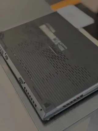 Asus ROG Strix G15 G512 RTX 2070 i7 10th Gen