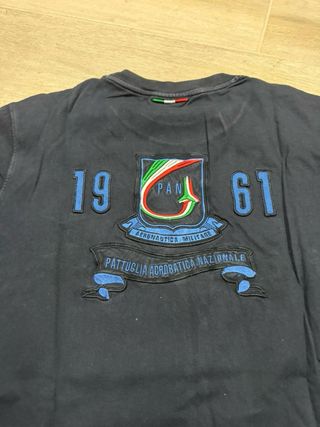 Camiseta Aeronautica Militare con brodados