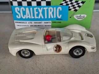 SCALEXTRIC FERRARI 330 GT