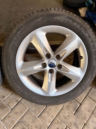 Llantas 16 5x108 de Ford Focus