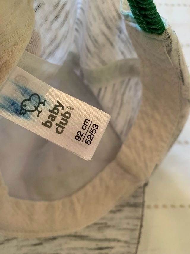 Lote Gorras gemelos 3-4 años