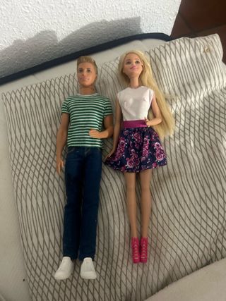 Pareja Ken y Barbie