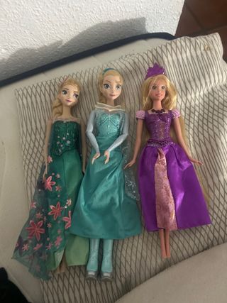 2 Muñecas Elsa y 1 Muñeca Rapunzel