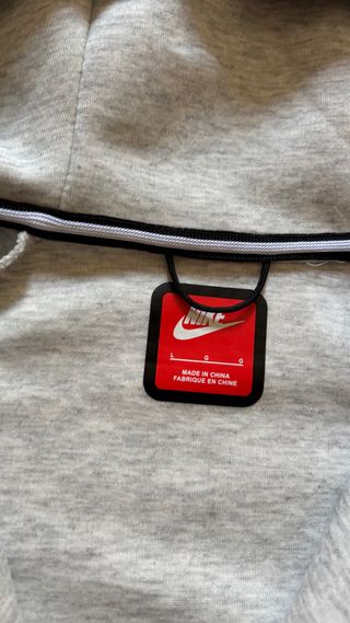 Sudadera Nike Tech Gris