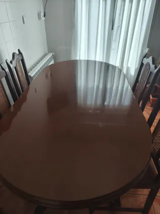 Mesa extensible y 6 sillas madera