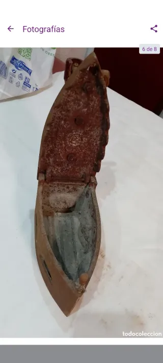 Antigua plancha de carbón siglo XIX