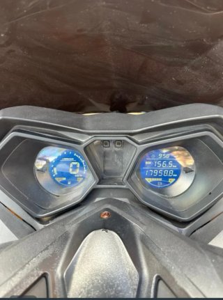 Maxi Scooter Negra wottan storm 125