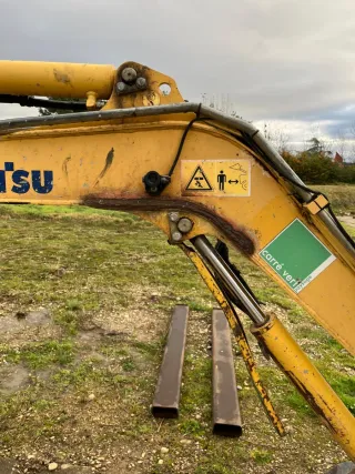 Mini excavadora Komatsu PC26MR