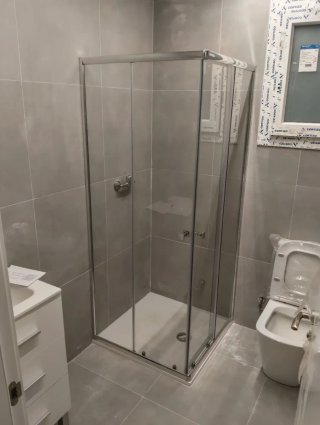 Montaje mamparas de ducha / montador