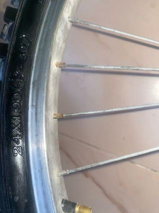 Bicicleta de montaña azul