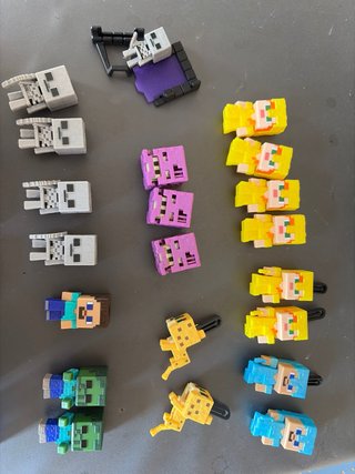 Funko x Minecraft x Kinder Joy Figuras