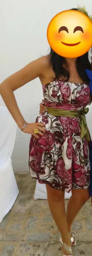 Vestido de fiesta floral con fajin