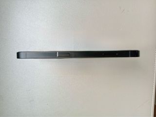 iPhone 16e Negro en estado excepcional.