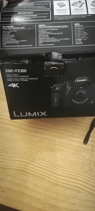 Cámara Panasonic Lumix Negra DMC-FZ300