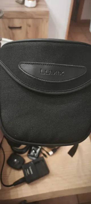 Cámara Panasonic Lumix Negra DMC-FZ300