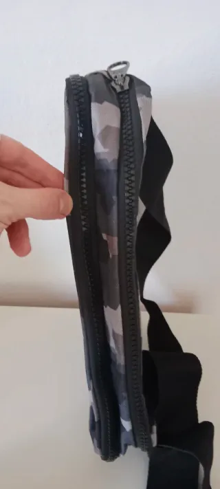 Zaino monospalla Carpisa Go uomo camouflage