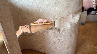 Tavolo da pranzo in pietra e cristallo