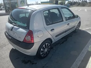 Renault Clio 2002