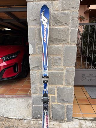 Botas de esquí Nordica Talla 27.0-2.5 y esquis 1’7