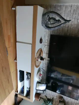 Mueble salón nórdico madera y blanco