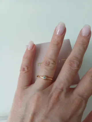 Anillo oro rosa 18k con diamante 0.1ct