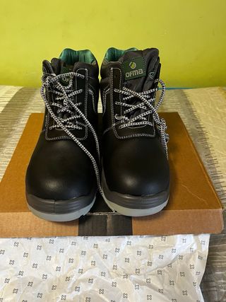 Dos Pares de Botas de Seguridad Würth y OFMA