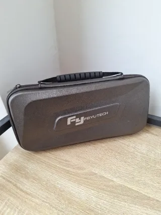 Estabilizador Móvil Gimbal + Accesorios