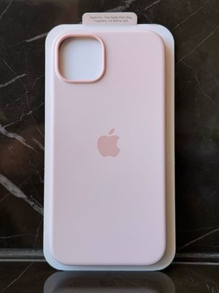 iPhone 15 Plus Silicone Case Pink MagSafe