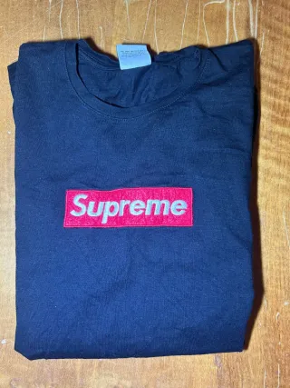 Camiseta Supreme Negra Box Logo