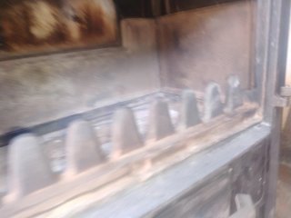 Estufa de leña Hergom Negra