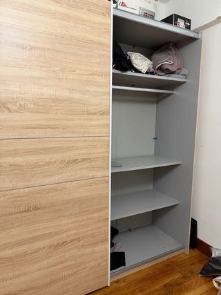 Armario puertas correderas madera