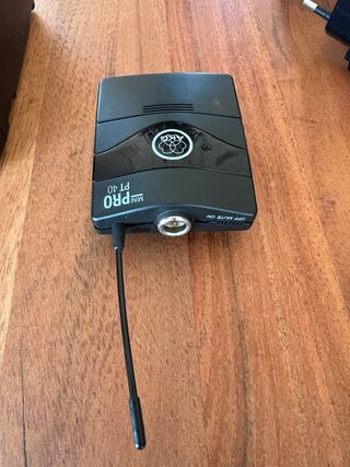 AKG SR40 MINI PRO Sistema INEAR