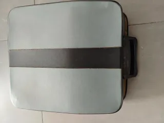 Máquina de escribir Olivetti Pluma 22