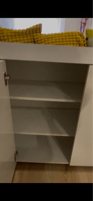 Mueble vajillero blanco