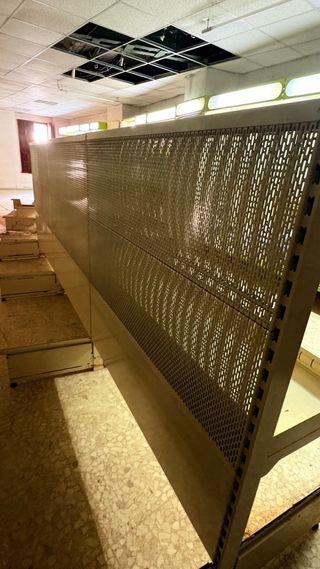 Modulos de Estanterías y Góndolas Metálicas Verdes