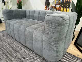 Nuevo sofá color gris 160cm