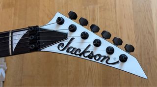 Guitarra Jackson RR-24 WB PRO