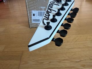 Guitarra Jackson RR-24 WB PRO
