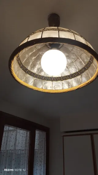 Lámpara colgante cristal y madera