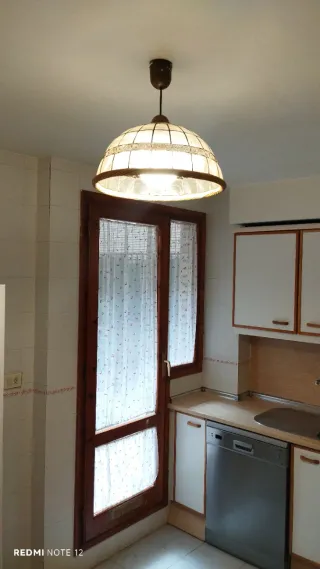 Lámpara colgante cristal y madera