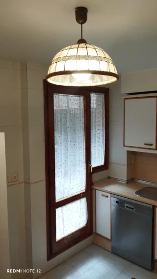 Lámpara colgante cristal y madera