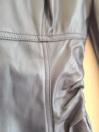 Vestido efecto cuero